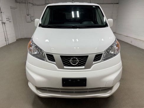 Used 2021 Nissan NV200 SV w/ Sliding Door Glass Package image 2