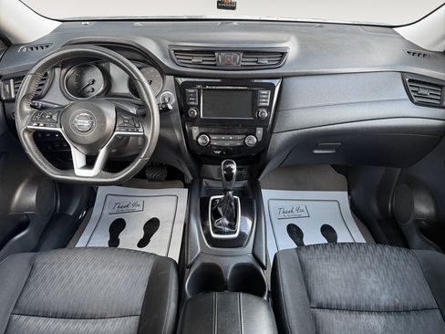 Used 2019 Nissan Rogue SV AWD/4WD image 17