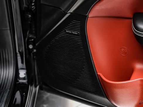 Used 2022 Dodge Challenger SRT Hellcat RWD image 96