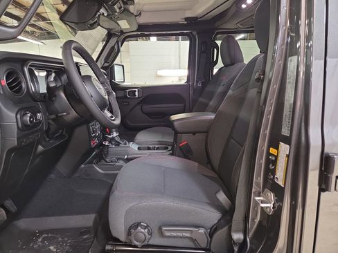 New 2026 Jeep Wrangler Unlimited Rubicon image 10