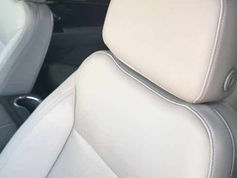 Used 2023 Chevrolet Tahoe Z71 w/ Luxury Package image 16