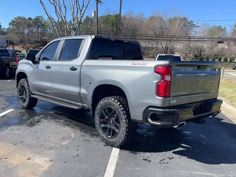 Used 2021 Chevrolet Silverado 1500 LT Trail Boss w/ Convenience Package II image 7