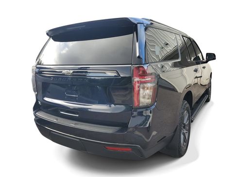 Used 2023 Chevrolet Suburban Z71 w/ Luxury Package AWD/4WD image 4