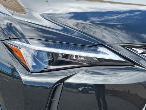 New 2026 Lexus UX 300h FWD image 10