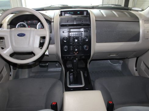 Used 2008 Ford Escape XLS FWD image 12
