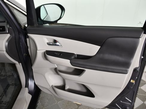Used 2014 Honda Odyssey EX-L image 40