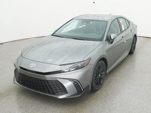 New 2026 Toyota Camry SE image 10