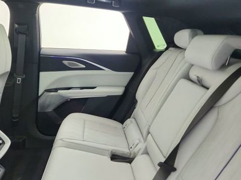 Used 2024 Cadillac Lyriq Sport image 30