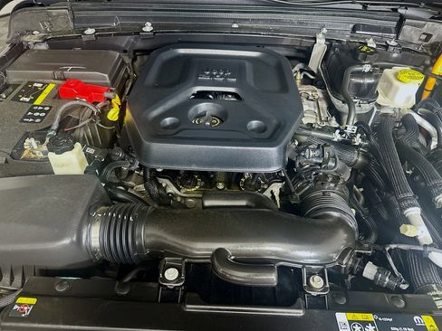 Used 2023 Jeep Wrangler Sahara w/ Cold Weather Group image 32