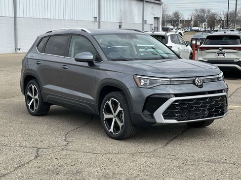 New 2026 Volkswagen Taos SEL AWD/4WD image 5