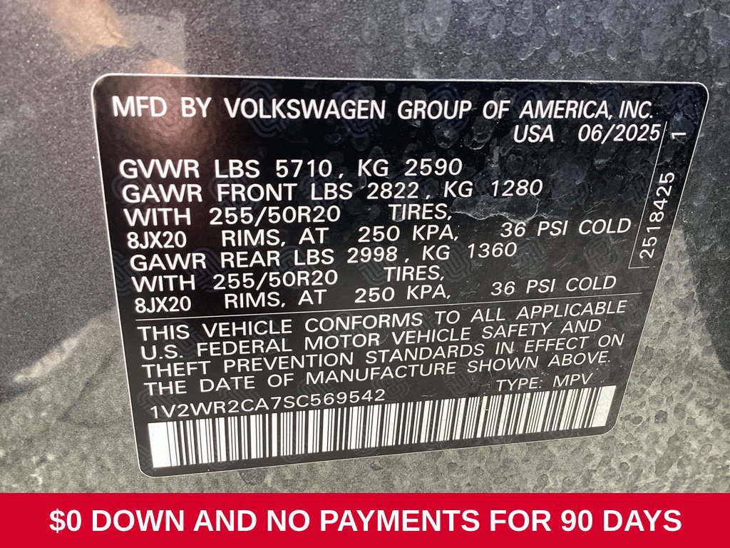 Used 2025 Volkswagen Atlas SE FWD image 11