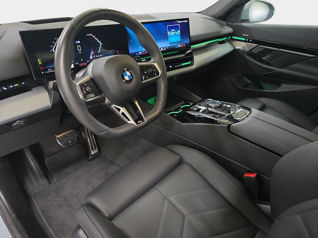 Used 2026 BMW 530i w/ M Sport Package RWD image 19