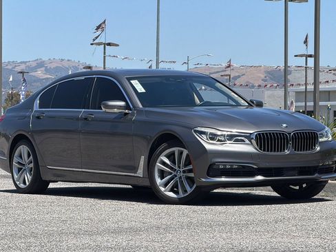Used 2016 BMW 750i xDrive AWD/4WD image 2