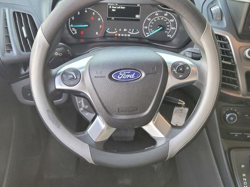 Used 2022 Ford Transit Connect XL image 12