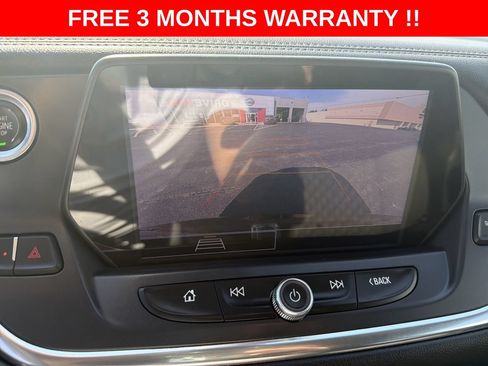 Used 2021 Chevrolet Blazer LT FWD image 18