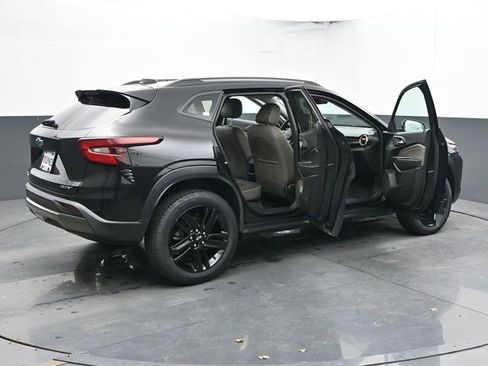 Used 2024 Chevrolet Trax ACTIV w/ Driver Confidence Package image 57