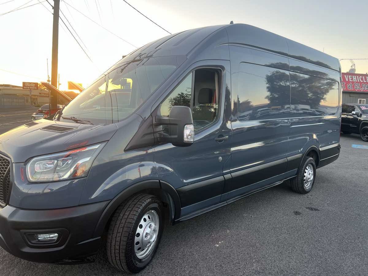 Used 2022 Ford Transit 250 148 High Roof Extended AWD w/ Parcel Delivery Package image 3