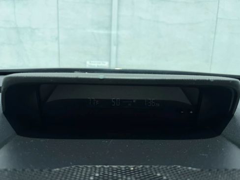 Used 2022 Subaru Ascent Premium w/ Convenience Package AWD/4WD image 25