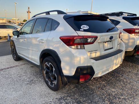 Used 2021 Subaru Crosstrek 2.5i Limited w/ Moonroof Package 2 AWD/4WD image 3