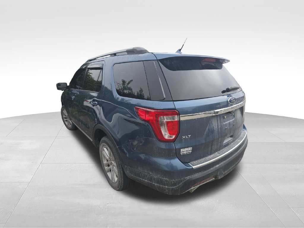 Used 2018 Ford Explorer XLT w/ Equipment Group 201A AWD/4WD image 10