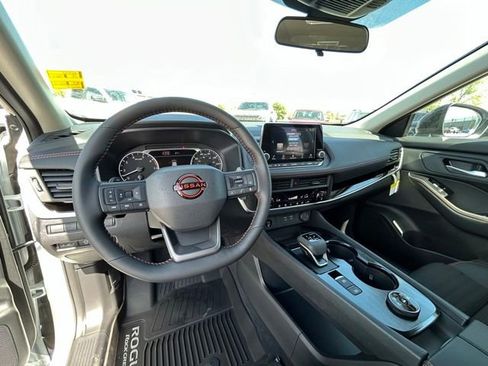 New 2026 Nissan Rogue SV AWD/4WD image 22