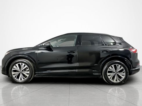 Used 2025 Audi Q4 e-tron Premium w/ Convenience Package RWD image 2