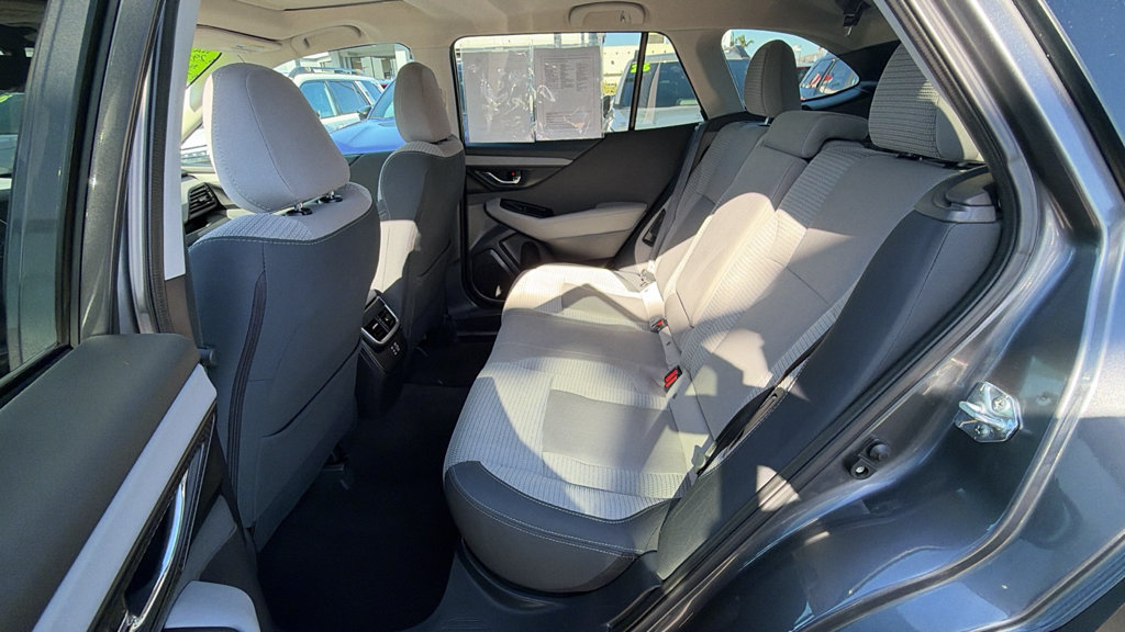 Certified 2025 Subaru Outback Premium AWD/4WD image 18