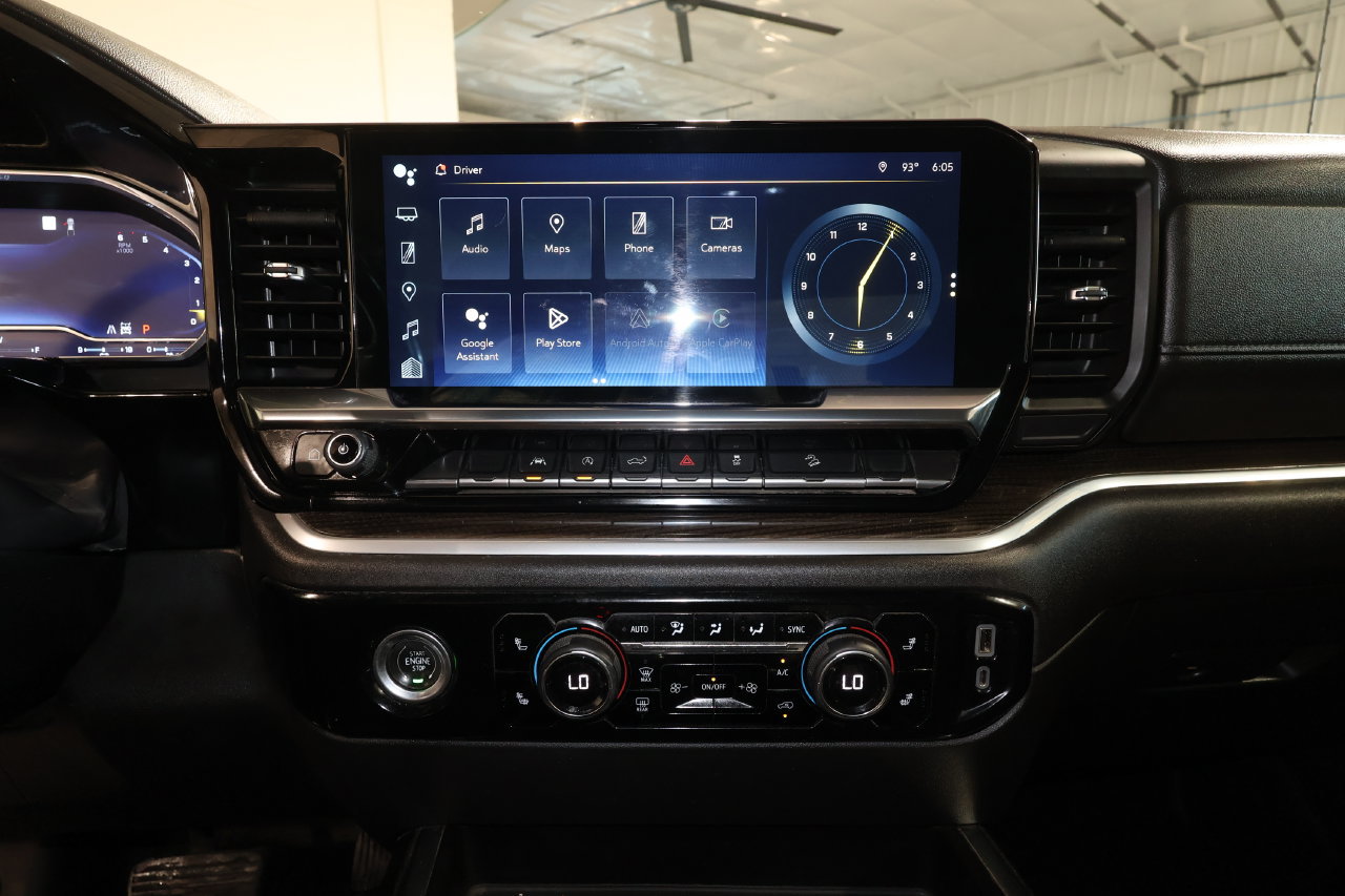 Used 2022 Chevrolet Silverado 1500 LT AWD/4WD image 17