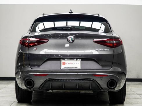 Used 2023 Alfa Romeo Stelvio Veloce image 12