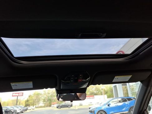 New 2027 Kia Telluride S image 12