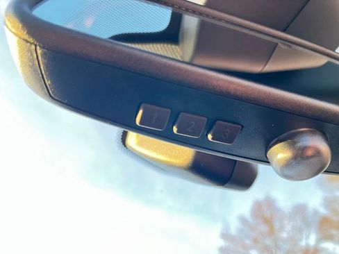 Used 2020 BMW 430i xDrive Convertible w/ Executive Package image 33