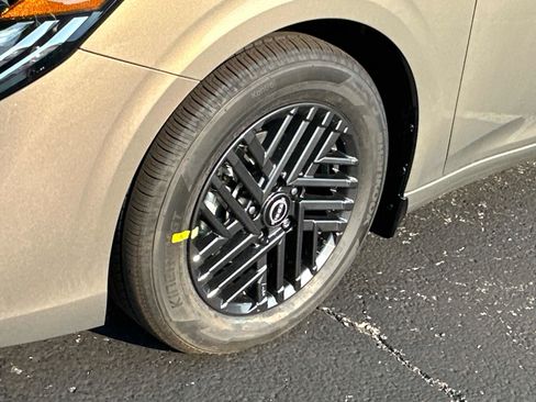 New 2026 Nissan Sentra SV w/ SV Convenience Package FWD image 8