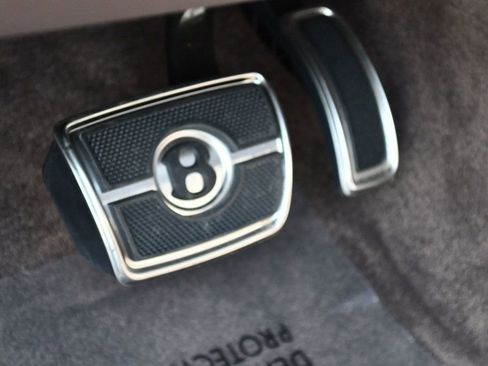 Used 2023 Bentley Bentayga Extended Wheelbase AWD/4WD image 74