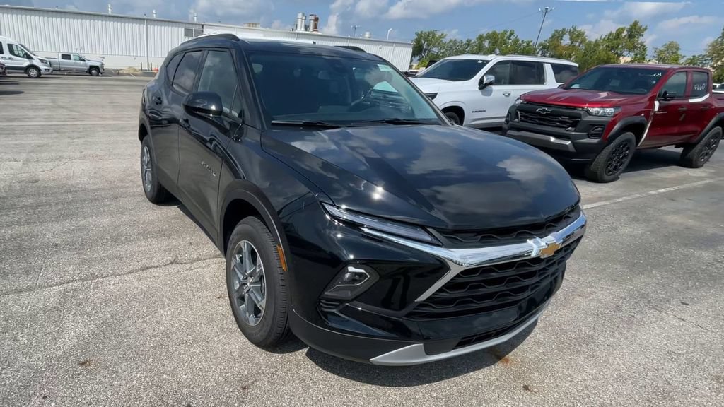 New 2026 Chevrolet Blazer LT w/ Convenience Package FWD image 4