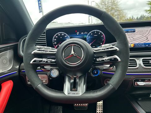 Used 2025 Mercedes-Benz GLE 53 AMG 4MATIC Coupe image 18