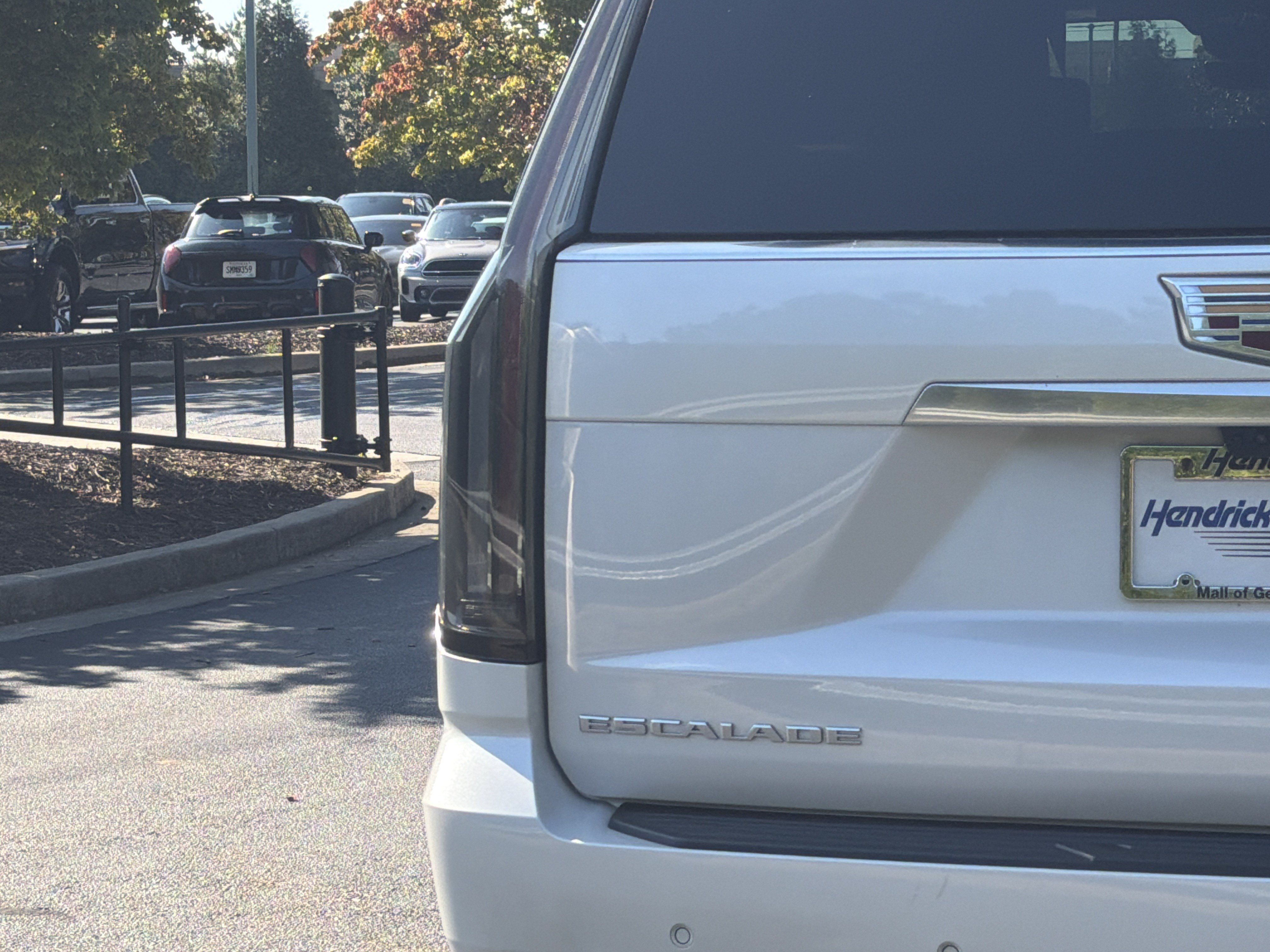 Used 2025 Cadillac Escalade Premium Luxury w/ Touring Package AWD/4WD image 22