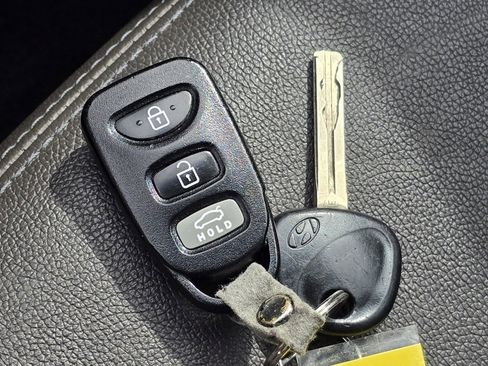 Used 2011 Hyundai Sonata GLS w/ Popular Equipment Pkg 2 FWD image 31
