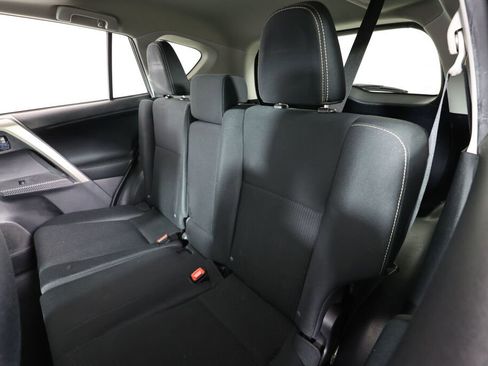Used 2015 Toyota RAV4 XLE FWD image 15