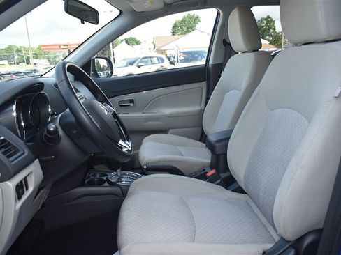 Used 2017 Mitsubishi Outlander Sport ES FWD image 10