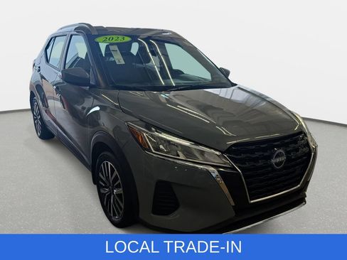 Used 2023 Nissan Kicks SV FWD image 3