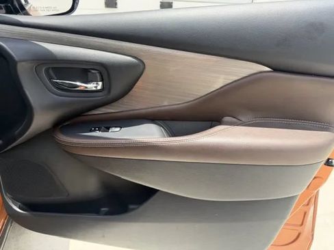 Used 2015 Nissan Murano Platinum w/ Platinum Technology Package FWD image 16