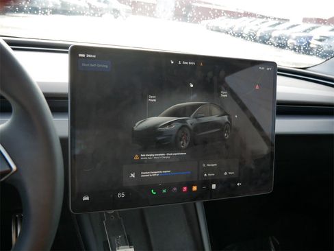 Used 2024 Tesla Model 3 Performance image 18