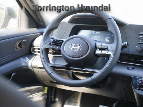 New 2025 Hyundai Elantra Sport image 10