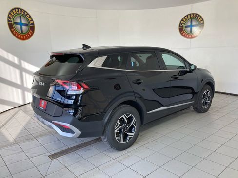 Used 2025 Kia Sportage LX image 20
