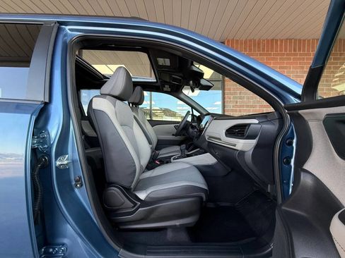 Used 2025 Subaru Forester Premium w/ Convenience Package #1 image 7