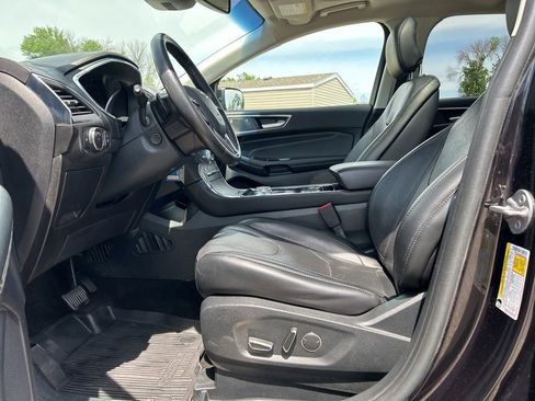 Used 2019 Ford Edge Titanium w/ Equipment Group 301A AWD/4WD image 12