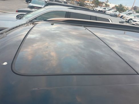 Used 2016 Ford Explorer XLT w/ Equipment Group 202A image 9