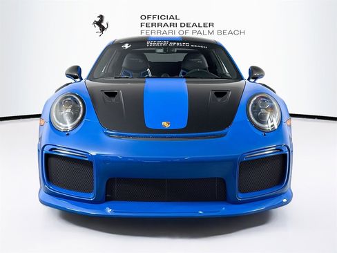 Used 2018 Porsche 911 GT2 RS image 2