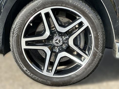 Used 2018 Mercedes-Benz GLS 550 4MATIC image 11