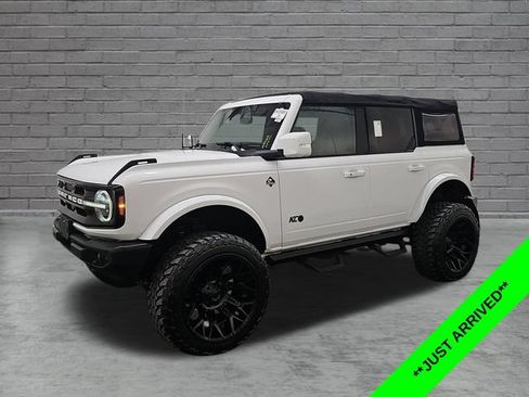 Used 2021 Ford Bronco Outer Banks AWD/4WD image 1